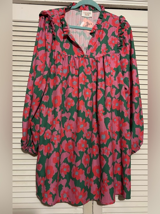 Fantastic Fawn Dresses & Skirts - Fantastic Fawn Floral Ruffle Dress in Green, Pink & Red